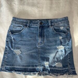 Stylish Blue Denim Mini Skirt